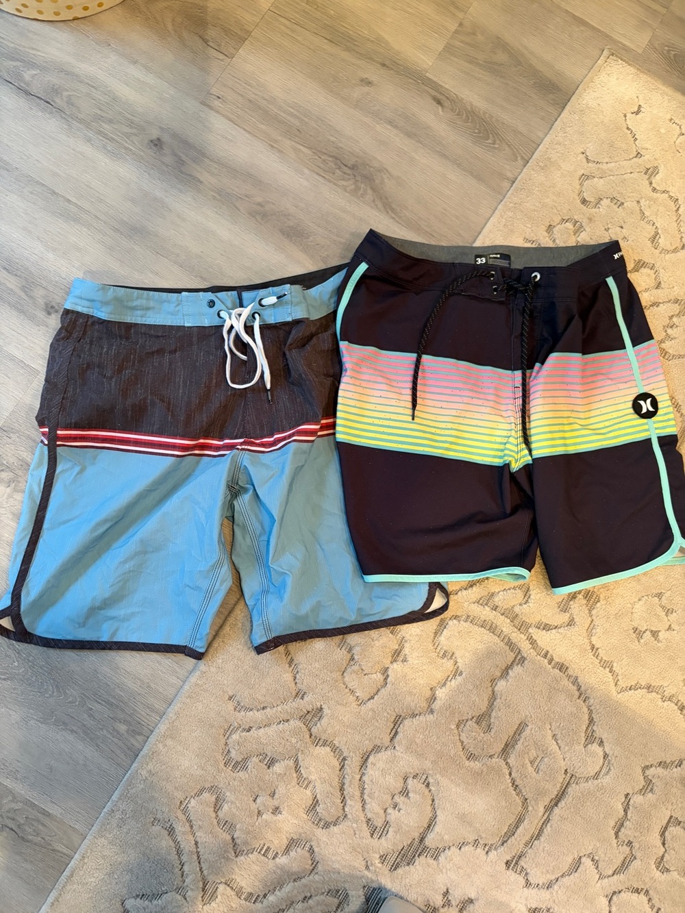 Men’s Board Shorts Bundle Size 34 | Hurley + Vissla Surf Swim Shorts